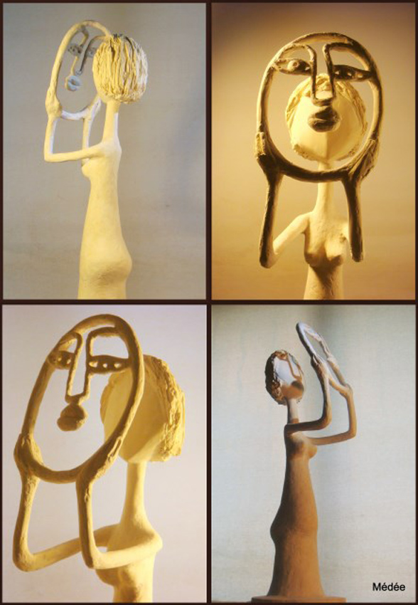 Femme dans son miroir