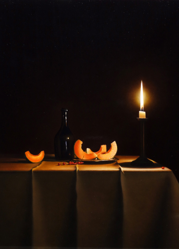 Le flacon noir et la bougie
