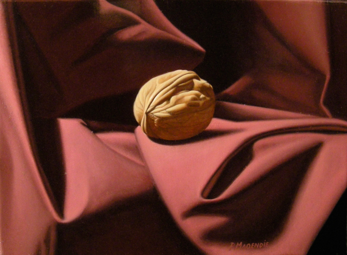 Noix au drapé rouge